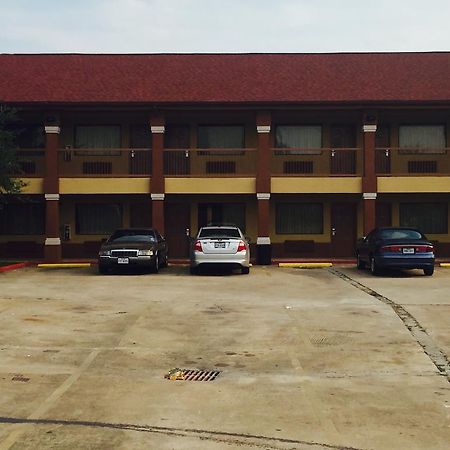 Scottish Inn & Suites Hobby Airport Houston Exterior photo