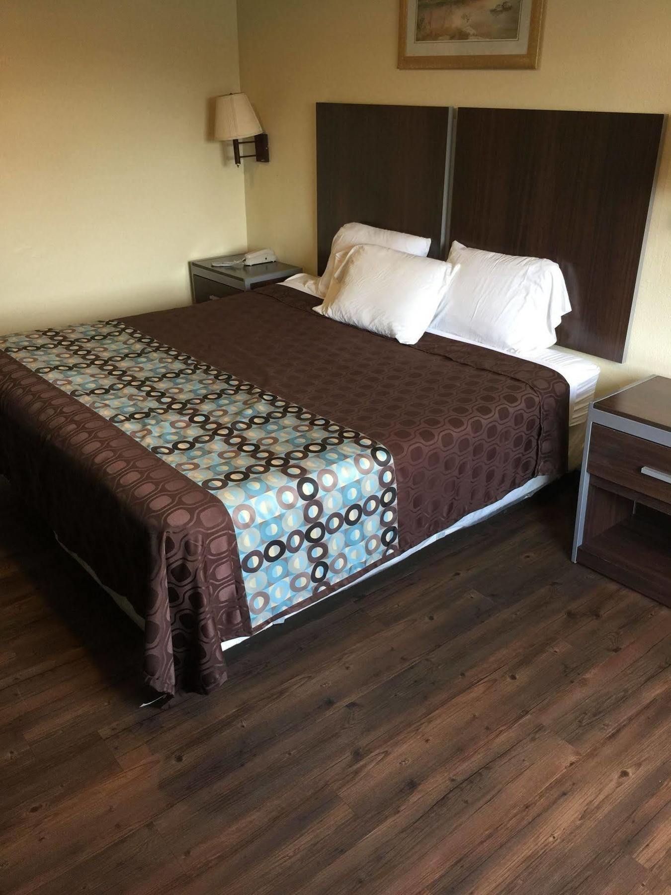Scottish Inn & Suites Hobby Airport Houston Exterior photo